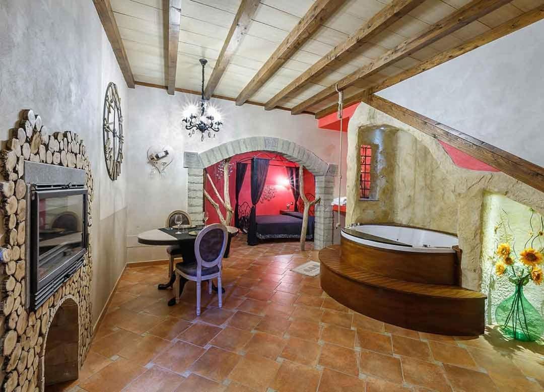 Il Giardino Dei Flintstones B&B Cerveteri Eksteriør billede
