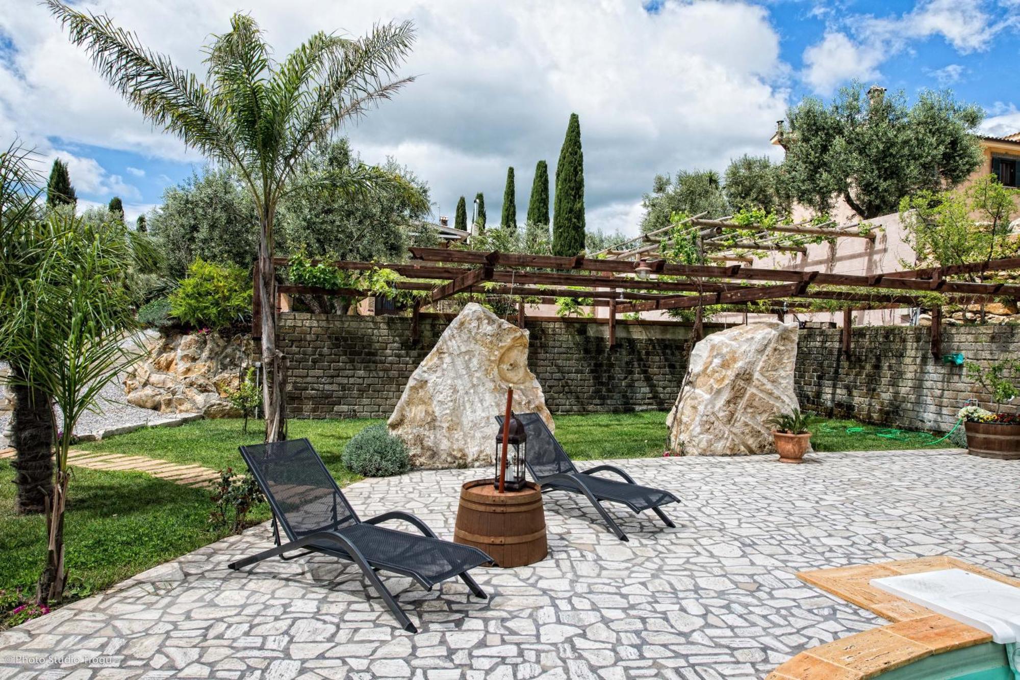 Il Giardino Dei Flintstones B&B Cerveteri Eksteriør billede