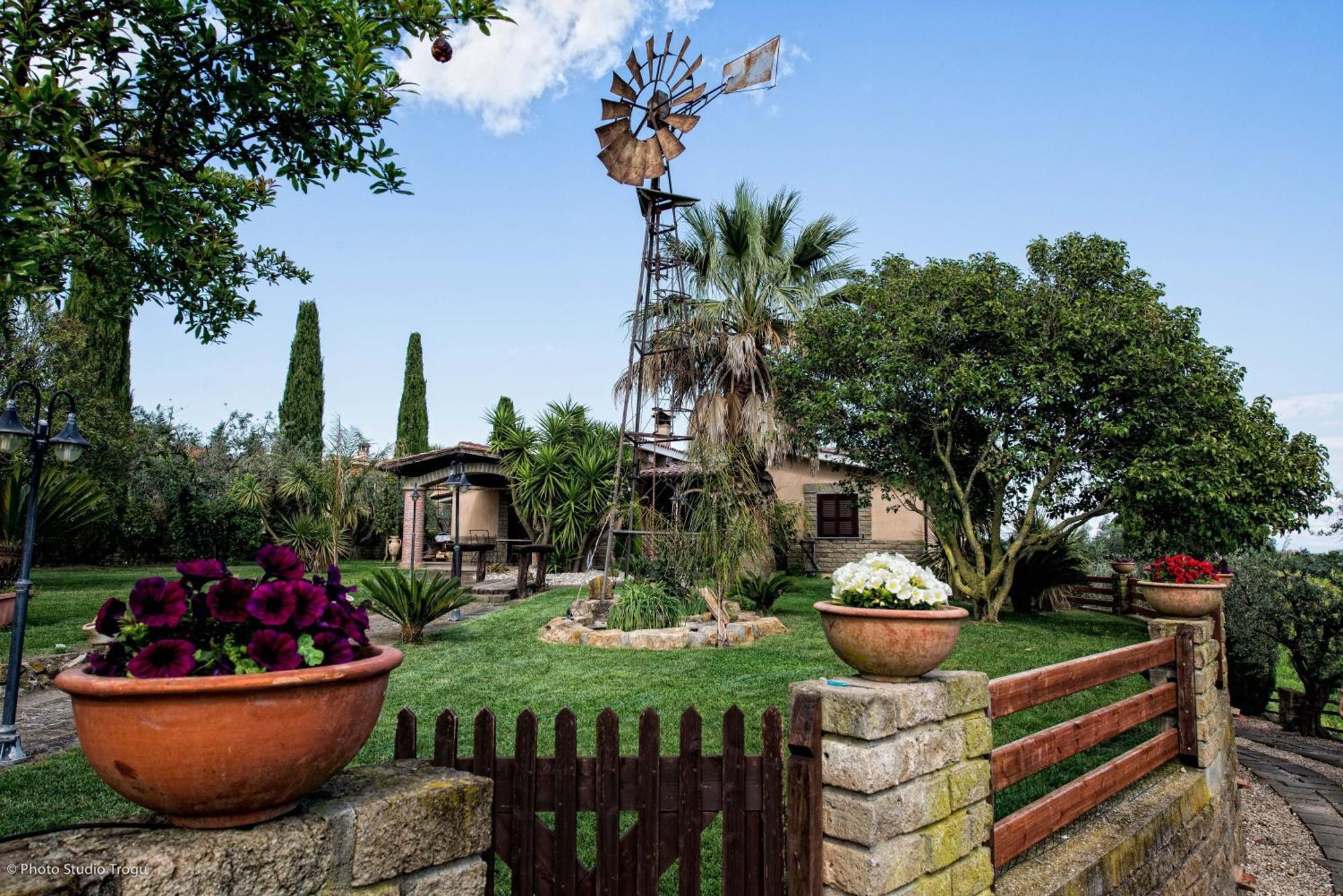 Il Giardino Dei Flintstones B&B Cerveteri Eksteriør billede