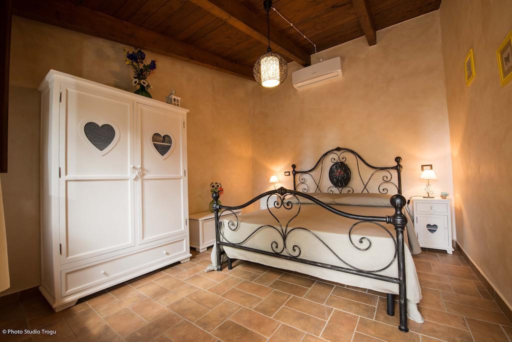 Il Giardino Dei Flintstones B&B Cerveteri Værelse billede